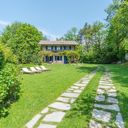Lovely Villa With Huge Garden Surrounded By Nature 贝拉焦 外观 照片